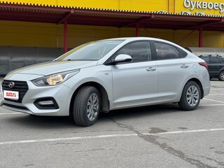 2019 Hyundai Solaris II, серый, 1600000 рублей, вид 1