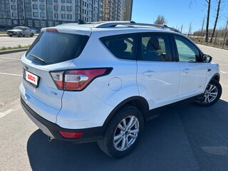 2018 Ford Kuga II Рестайлинг, белый, 1600000 рублей, вид 2