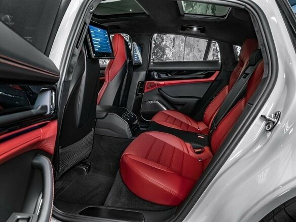 2025 Porsche Panamera 4 E-Hybrid III, серебристый, 22531000 рублей - вид 15