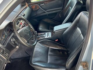 1998 Mercedes-Benz E-Класс 320 II (W210, S210), серебристый, 640000 рублей, вид 4
