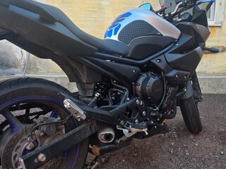 2016 Yamaha XJ6 (FZ6R), серебристый, 530000 рублей, вид 3