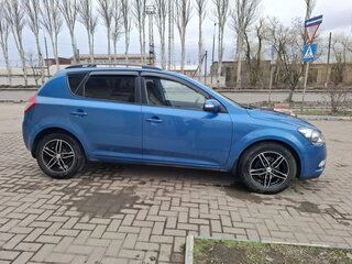 2010 Kia Ceed I Рестайлинг, синий, 800000 рублей, вид 3
