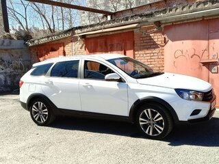 2018 Lada (ВАЗ) Vesta SW Cross I, белый, 870000 рублей, вид 2