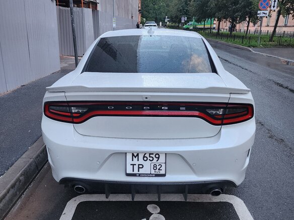 2019 Dodge Charger VII (LD) Рестайлинг, белый, 2750000 рублей - вид 2