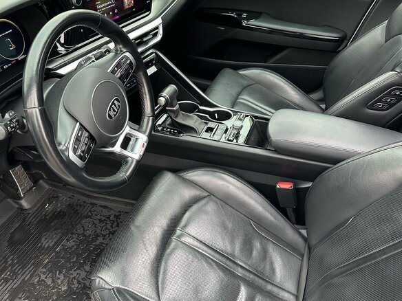 2021 Kia K5 III, серый, 2780000 рублей - вид 4