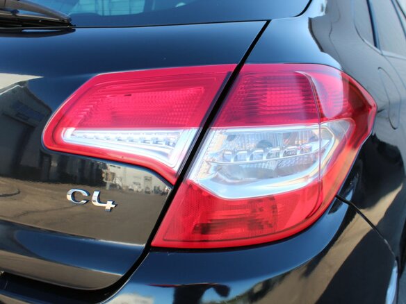 2011 Citroen C4 II, чёрный - вид 20
