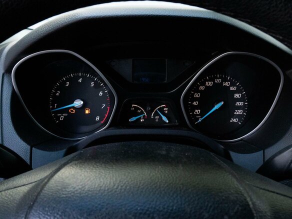 2012 Ford Focus III, красный, 710000 рублей - вид 17