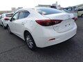 2018 Mazda Axela III Рестайлинг, белый, 1100000 рублей - вид 2