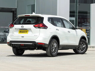 2025 Nissan X-Trail III Рестайлинг 2, белый, 2490000 рублей, вид 5