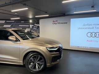 2019 Audi Q8 45 TDI I (4M), бежевый, 6500000 рублей, вид 4