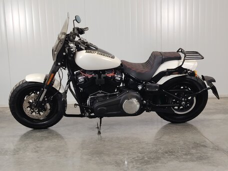 2018 Harley-Davidson Fat Bob, белый, 1449000 рублей, вид 5