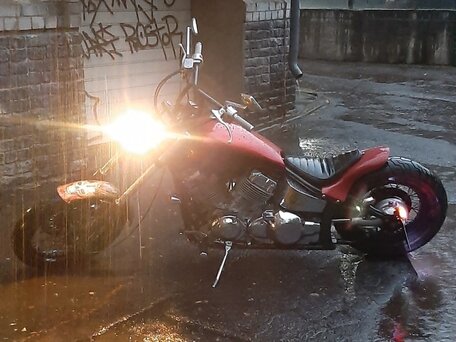 1997 Yamaha XVS400 Drag Star, красный, 350000 рублей, вид 3