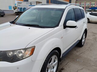2008 Mitsubishi Outlander II, белый, 840000 рублей, вид 1