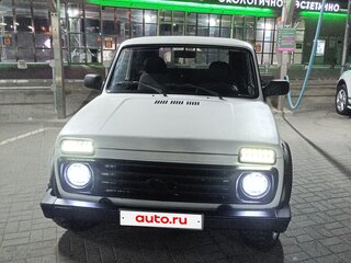 2010 Lada (ВАЗ) 2121 (4x4) I Рестайлинг, белый, 420000 рублей, вид 1