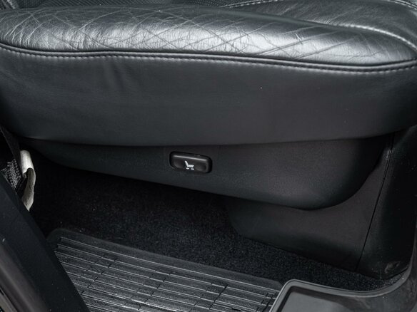 2011 Lexus LX 570 III, чёрный, 2890000 рублей - вид 18