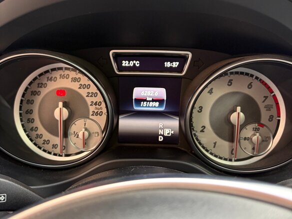 2016 Mercedes-Benz GLA 250 I (X156), голубой, 2200000 рублей - вид 8