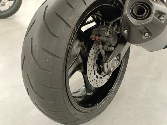 2013 Yamaha FZ1, чёрный, 550000 рублей - вид 12
