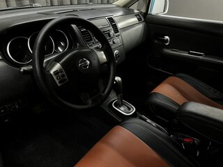 2013 Nissan Tiida I Рестайлинг, белый, 699900 рублей, вид 5