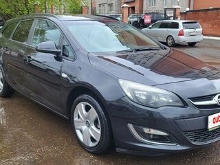 2013 Opel Astra J Рестайлинг, чёрный, 670000 рублей, вид 2