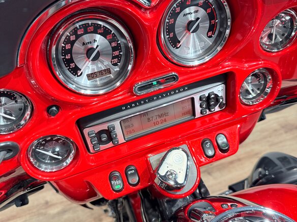 2011 Harley-Davidson CVO Limited, красный, 1599000 рублей - вид 39