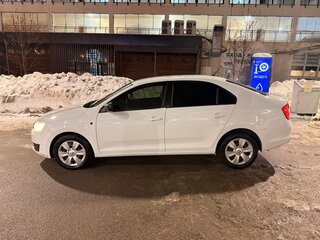 2015 Skoda Rapid I, жёлтый, 750000 рублей, вид 4