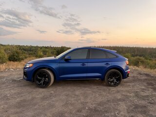 2021 Audi Q5 45 TFSI II (FY) Рестайлинг, синий, 4855000 рублей, вид 3
