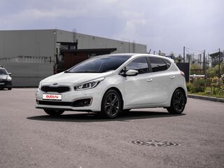 2016 Kia Ceed II Рестайлинг, белый, 1800000 рублей, вид 1