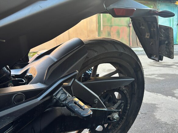 2023 Bajaj Dominar 400, чёрный, 330000 рублей - вид 9