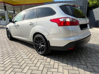 2012 Ford Focus III, серебристый, 730000 рублей, вид 3