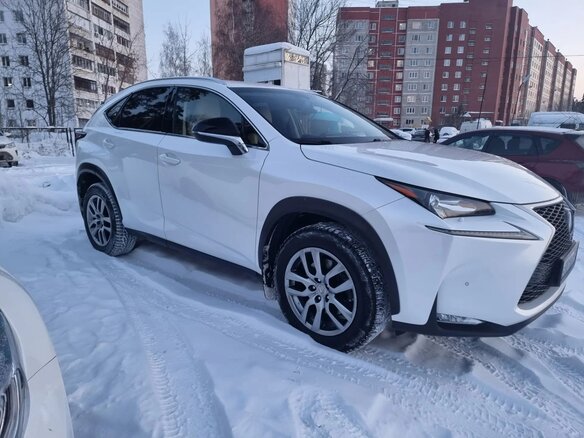 2015 Lexus NX 200 I, белый, 3400000 рублей - вид 4