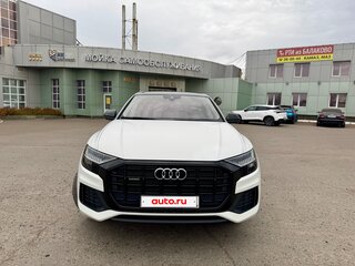 2019 Audi Q8 45 TDI I (4M), белый, 5500000 рублей, вид 3