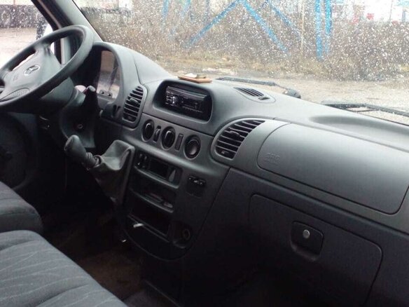 2000 Mercedes-Benz Sprinter, белый, 800000 рублей - вид 3