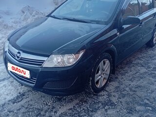 2009 Opel Astra H Рестайлинг, чёрный, 350000 рублей, вид 1