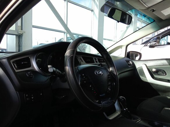 2014 Kia Ceed II, коричневый, 725000 рублей - вид 11