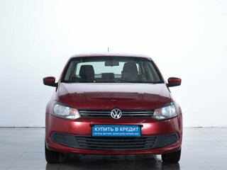 2015 Volkswagen Polo V, красный, 699000 рублей, вид 2
