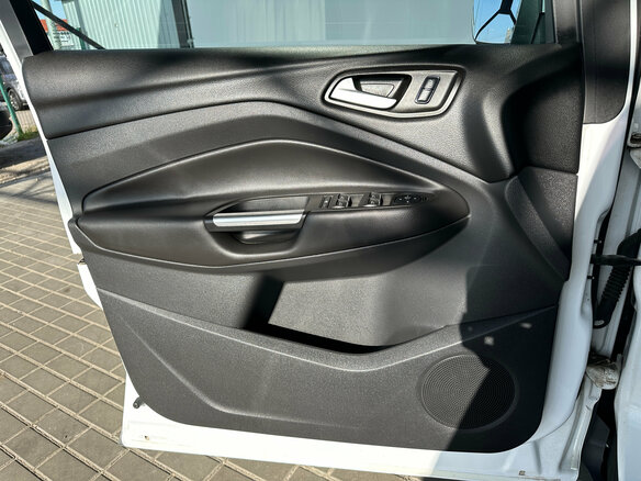 2016 Ford Kuga II, белый, 1190000 рублей - вид 13
