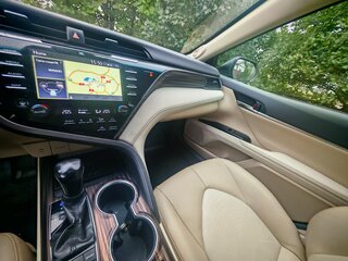2019 Toyota Camry VIII (XV70), чёрный, 2032116 рублей, вид 5