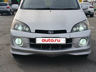 2002 Daihatsu YRV I Рестайлинг, серебристый, 315000 рублей, вид 2