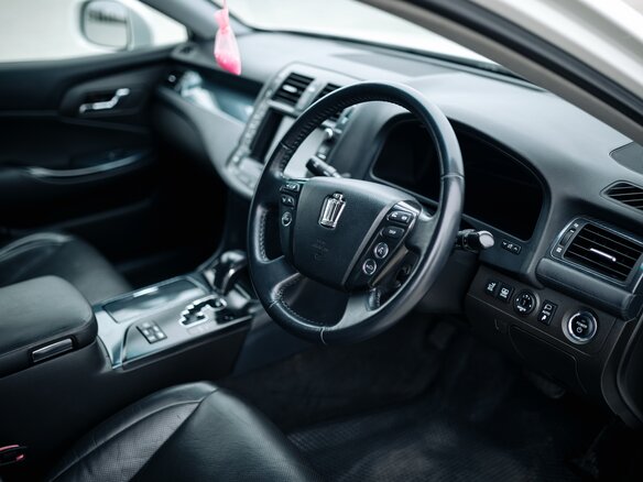 2009 Toyota Crown XIII (S200), белый, 1880000 рублей - вид 7
