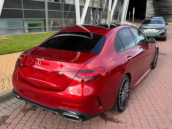 2021 Mercedes-Benz C-Класс 300 V (W206), красный, 3600000 рублей - вид 3