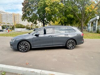 2021 Volkswagen Golf VIII, серый, 2900000 рублей, вид 2