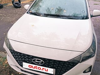2021 Hyundai Solaris II Рестайлинг, чёрный, 900000 рублей, вид 1