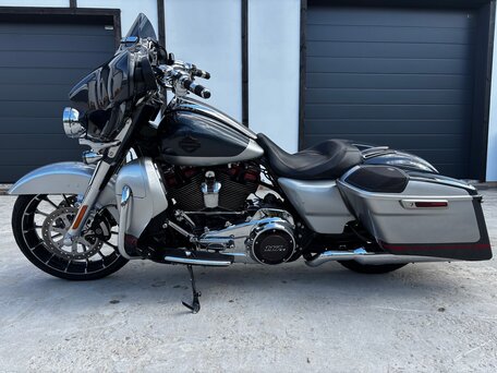 2019 Harley-Davidson CVO Street Glide, серый, 2300000 рублей, вид 1