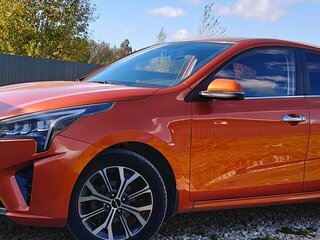 2021 Kia Rio IV Рестайлинг, оранжевый, 1870000 рублей, вид 1