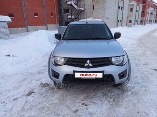 2014 Mitsubishi L200 IV, серебристый, 1250000 рублей, вид 2