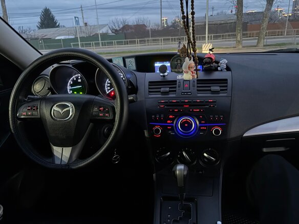 2012 Mazda 3 II (BL) Рестайлинг, белый - вид 8