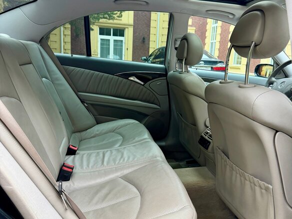 2004 Mercedes-Benz E-Класс 320 III (W211, S211), чёрный, 1400000 рублей - вид 23