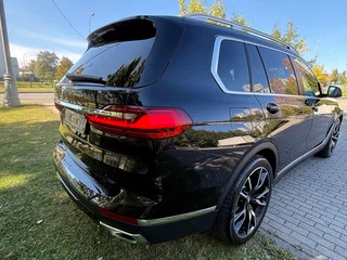 2019 BMW X7 40i I (G07), чёрный, 5900000 рублей, вид 5