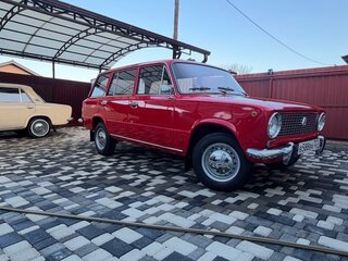 1982 Lada (ВАЗ) 2102, красный, 999999 рублей, вид 2
