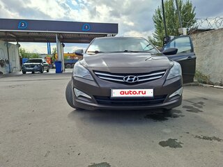 2015 Hyundai Solaris I Рестайлинг, коричневый, 1170000 рублей, вид 1